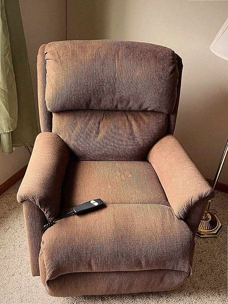 Lift recliner chair